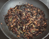 Foto del paso 3 de la receta: Chipirones encebollados
