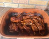 Mézes-fokhagymás sült oldalas kemencében, majonézes burgonyával recept fázis 5 fotója