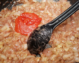 Foto del paso 4 de la receta: Filetes en salsa cremosa de cebolla
