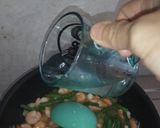 Foto langkah ke 5 dari resep Tumis udang, kacang panjang campur tempe.