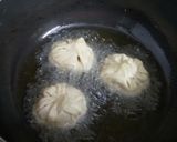 A picture of step 10 of Noodle Momos.