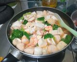 Foto langkah ke 4 dari resep Steamboat dg Bumbu Instan Tom Yum.