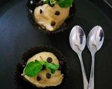 A picture of step 15 of Chocolates cup banana ice cream.