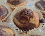 A picture of step 10 of Vanilla and chocolate marble cupcakes.