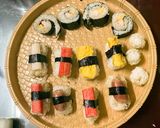 Hình bước làm 3 của món Sushi thập cẩm