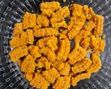 A picture of step 1 of Chakli Chaat.