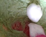 Foto langkah ke 5 dari resep Chiffon Pandan Cup Keto.