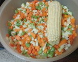 Foto del paso 3 de la receta: Potaje de lentejas con verduras, sacramentos y piña