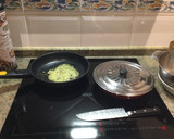Foto del paso 2 de la receta: Tortilla de patata en salsa
