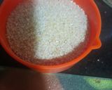 A picture of step 1 of Caramelized Roasted sesame seed chikki.