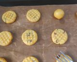 Foto langkah ke 4 dari resep Monde Kismis Cookies Gluten Free.