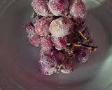 Foto del paso 5 de la receta: Uvas escarchadas con azúcar