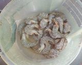 Foto langkah ke 1 dari resep 73. Udang Goreng Mentega.