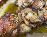 Foto del paso 2 de la receta: Pollo asado en horno con guarnición de patatas