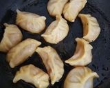 A picture of step 7 of Gyoza (Japanese Potsticker).
