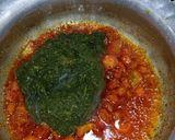 A picture of step 6 of Gajar palak.