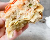 Foto langkah ke 5 dari resep Folded Egg Sandwich - Roti Gulung Telur.