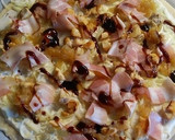 Foto del paso 3 de la receta: Pizza cremosa con salsa bourbon