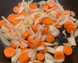 A picture of step 4 of Boeuf Bourguignon.