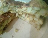 Foto del paso 2 de la receta: Tortilla de papas con ensalada!!