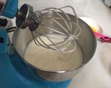 Foto langkah ke 3 dari resep Mocca Nougat Cake.