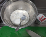 Foto del paso 1 de la receta: Salsa de yogurt con cilantro