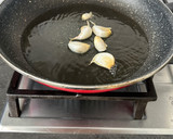 Foto del paso 1 de la receta: Conejo al ajimoroji