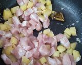 Foto langkah ke 4 dari resep Tumis Ayam Kentang.
