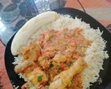A picture of step 3 of Fried rice with chicken curry.