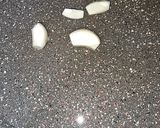 Foto del paso 1 de la receta Patatas al ajillo y complementos