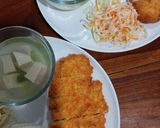 Foto langkah ke 3 dari resep Chicken katsu dan tofu clear soup.