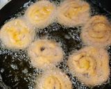 A picture of step 3 of Jalebi.