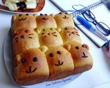 Foto langkah ke 9 dari resep Roti Sobek dibentuk beruang dan meong buat azka & abiyan.