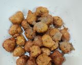 A picture of step 6 of Moong Dal Vada (Pakoda).