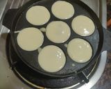 A picture of step 4 of Mini fruity jam pancakes.