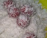 Foto langkah ke 7 dari resep 386. Klepon Kelapa Alpukat.