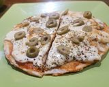 Foto del paso 2 de la receta: Pizza rellena TACOPIZZA (con tortillas para tacos)