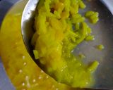 A picture of step 2 of Plain khichdi.