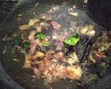 Foto langkah ke 2 dari resep Cumi Hitam Pedas.