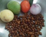 A picture of step 1 of Dry Bhel.