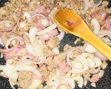 A picture of step 3 of Grounded beef rice.