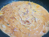 Pastas con jamón y salsa napolitana