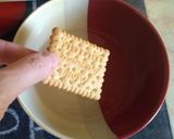 Fehér csokis-nutellás-kekszes kanalas desszert recept fázis 6 fotója