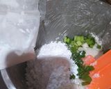 Foto langkah ke 2 dari resep Cilok nasi saus kacang.