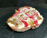 Foto del paso 10 de la receta: Bruschettas de berenjena y pimientos