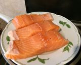 Foto del paso 1 de la receta: Cocina para enamorar: Salmón mexicano