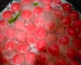 Foto langkah ke 3 dari resep Candil Ketan Merah Putih.