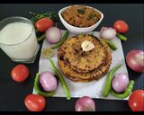 A picture of step 10 of Punjabi Missi Roti.