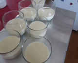 Foto del paso 3 de la receta: Panna cotta con mermelada de fresas