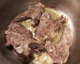 Foto del paso 18 de la receta: Espinazo de cordero, en salsa de okra y trigueros
